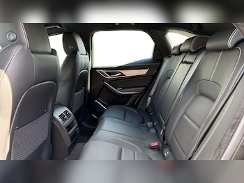 Used Jaguar F-Pace 2023 for sale - 76460543: Photo