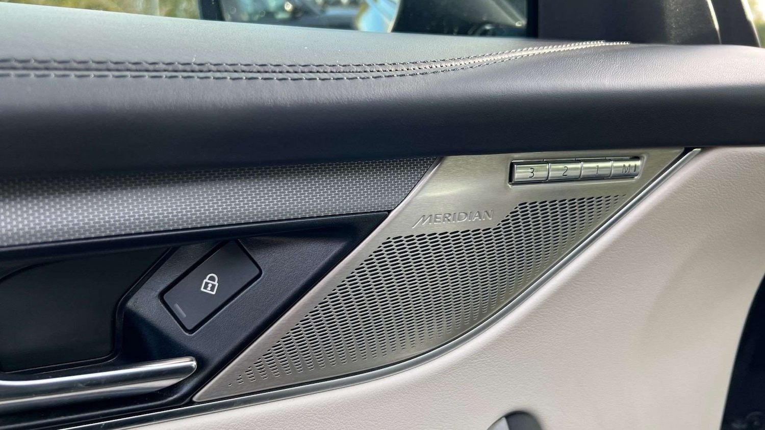 Used Jaguar F-Pace 2022 for sale - 76460613: Photo 27