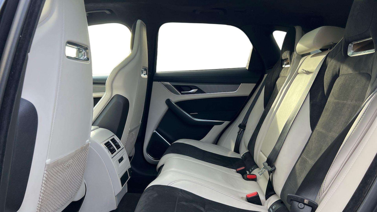 Used Jaguar F-Pace 2022 for sale - 76460613: Photo 4