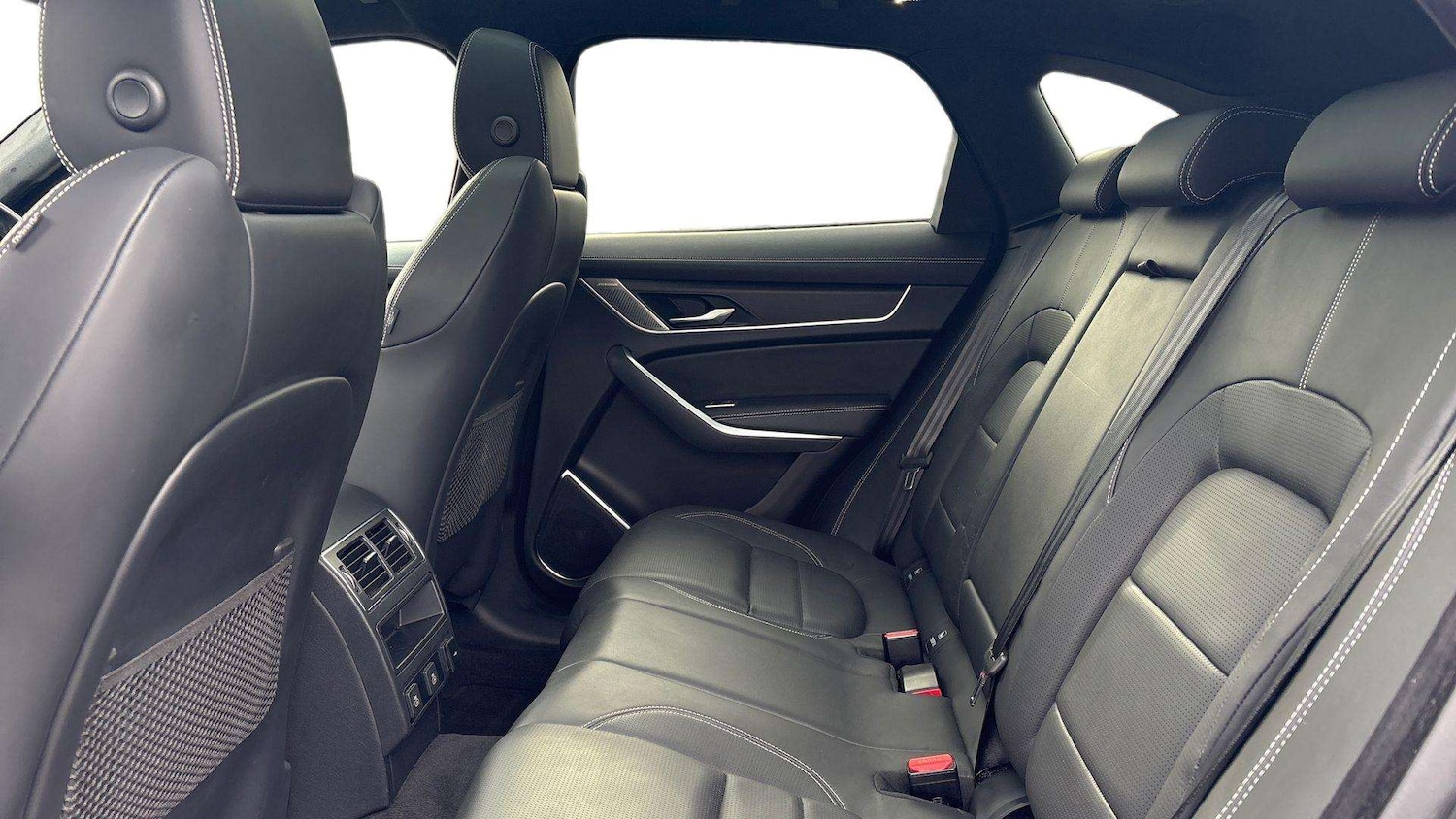 Used Jaguar F-Pace 2024 for sale - 77615563: Photo 4