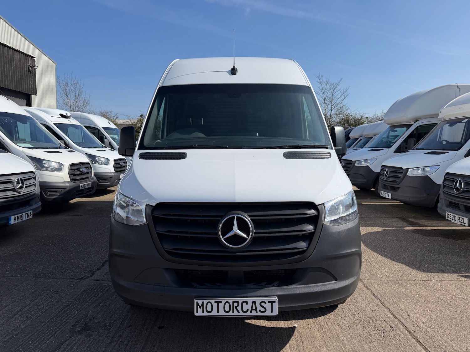 Used Mercedes-Benz Sprinter 2023 for sale - 77974264: Photo 2