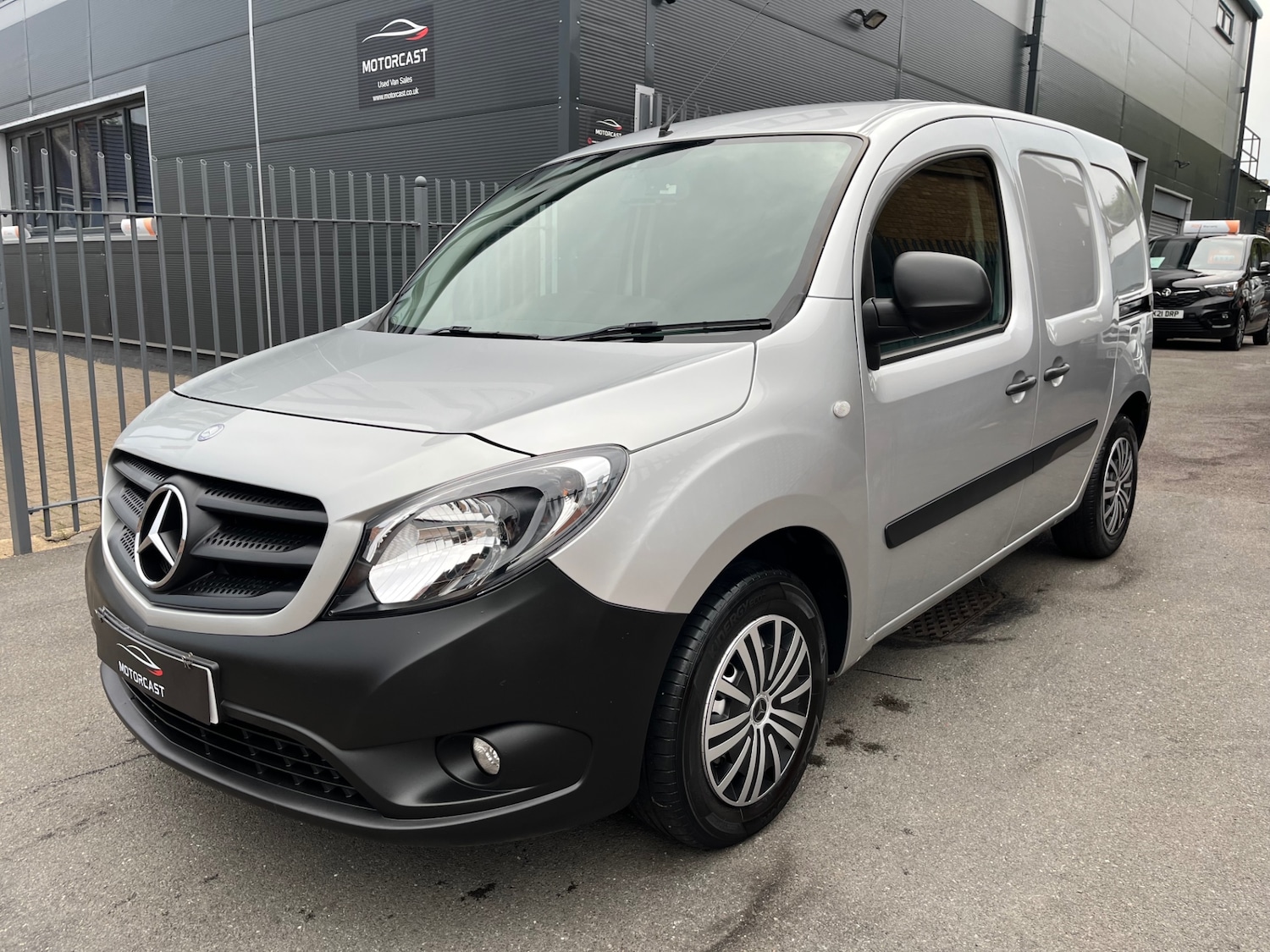Used Mercedes-Benz Citan 2018 for sale - 76127538: Photo 2