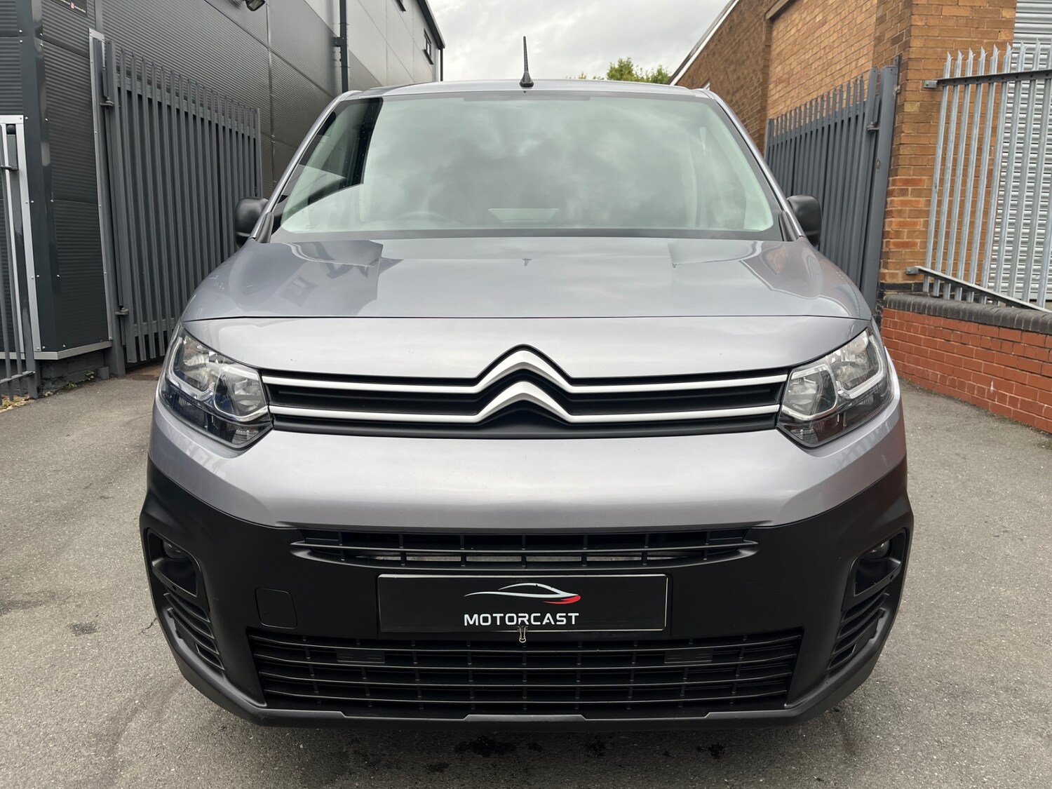 Used Citroen Berlingo 2021 for sale - 76319244: Photo 4