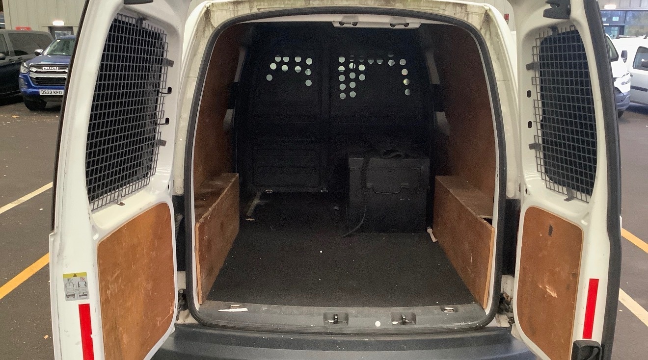 Used Volkswagen Caddy Maxi 2013 for sale - 76625473: Photo 10