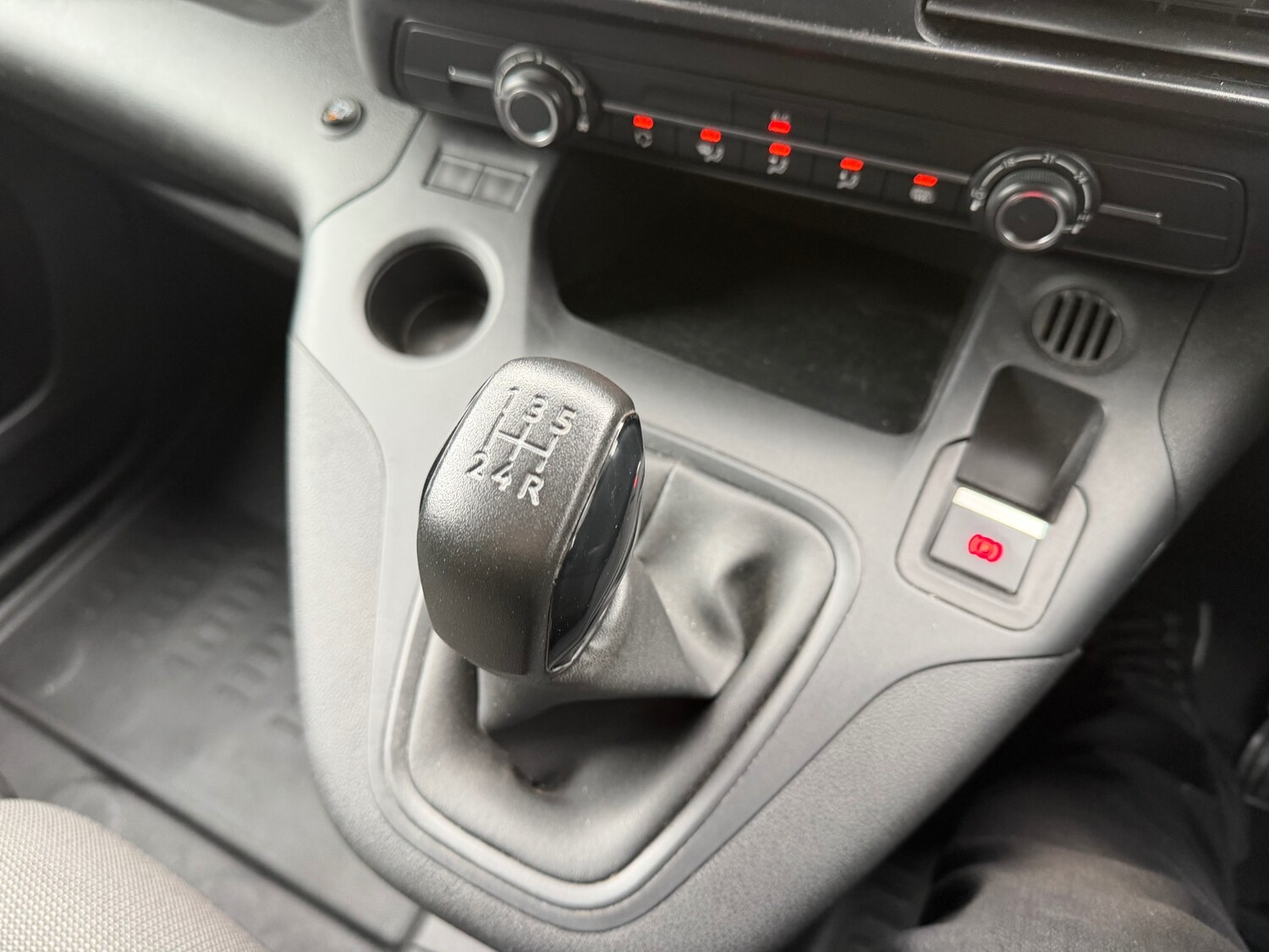 Used Peugeot Partner 2021 for sale - 77846632: Photo 16