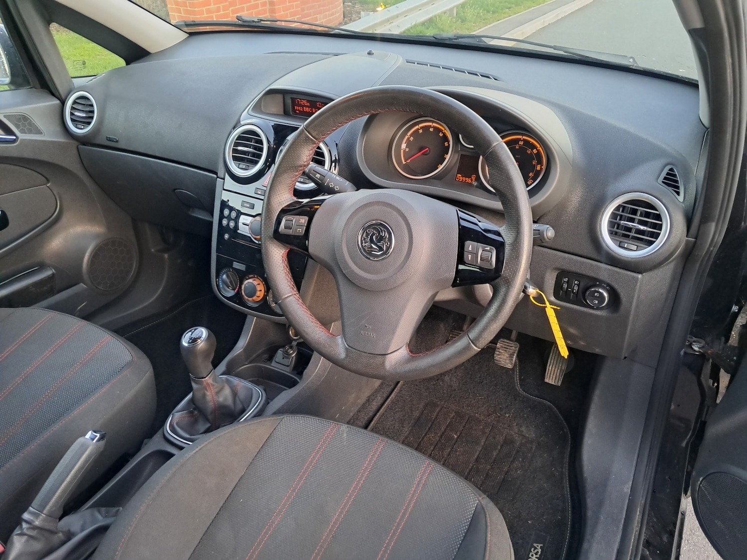 Used Vauxhall Corsa 2011 for sale - 78025075: Photo 11