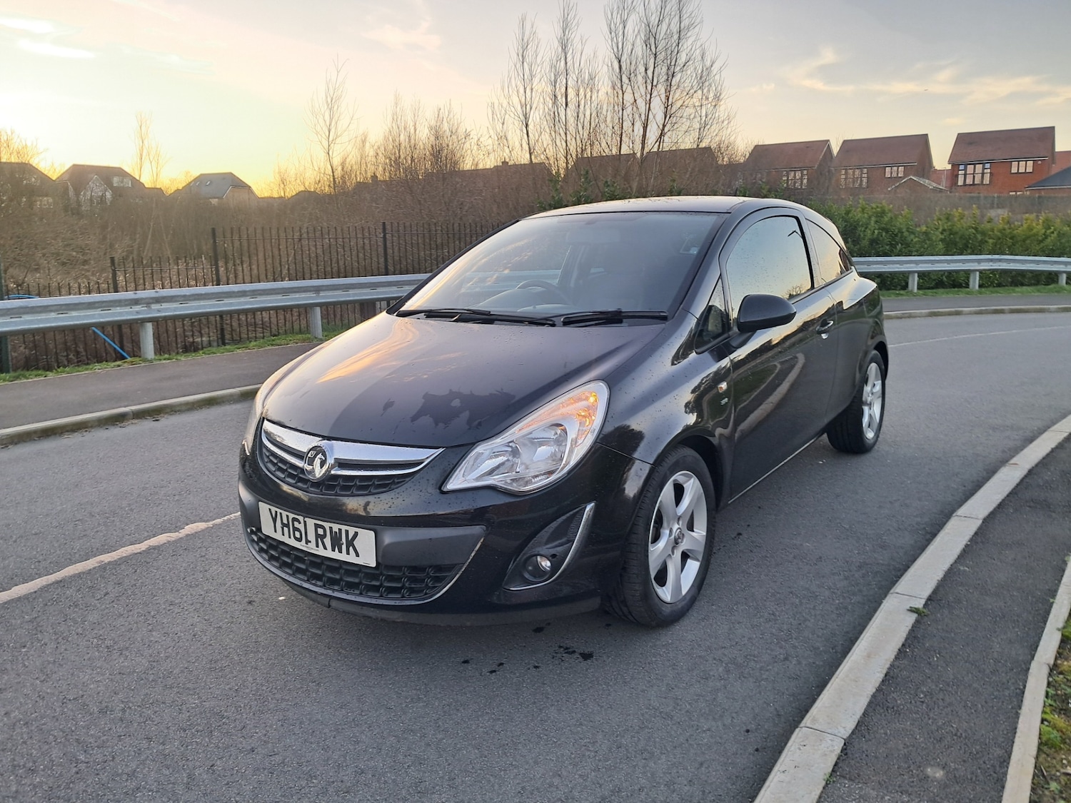 Used Vauxhall Corsa 2011 for sale - 78025075: Photo 3