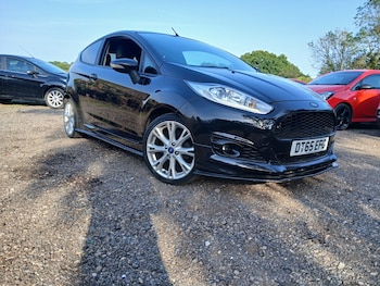 Used Ford Fiesta 2016 for sale - 78976634: Photo