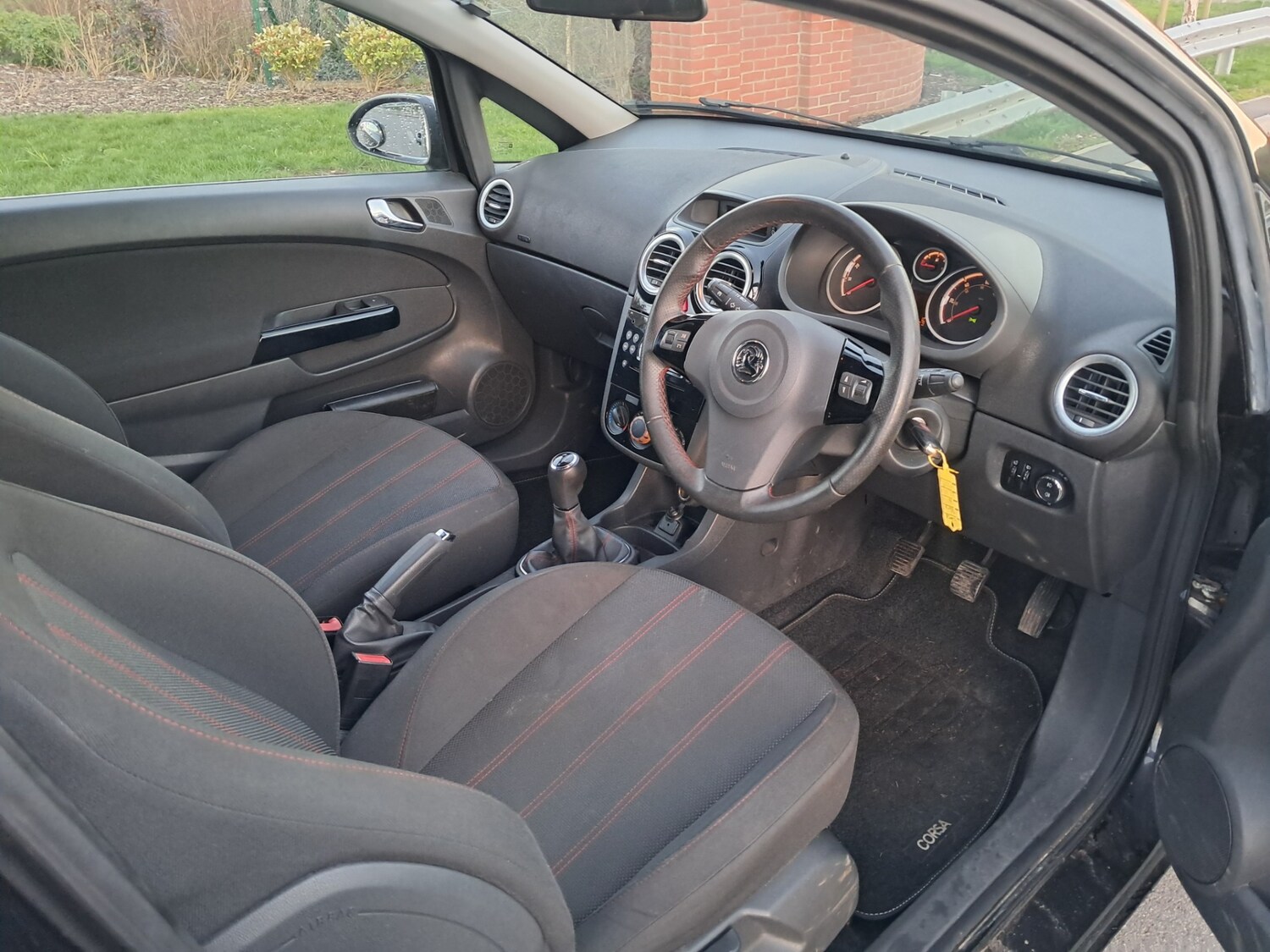 Used Vauxhall Corsa 2011 for sale - 78213729: Photo 9