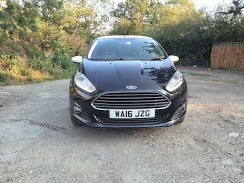 Used Ford Fiesta 2016 for sale - 79531866: Photo