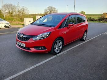 Vauxhall Zafira feature image