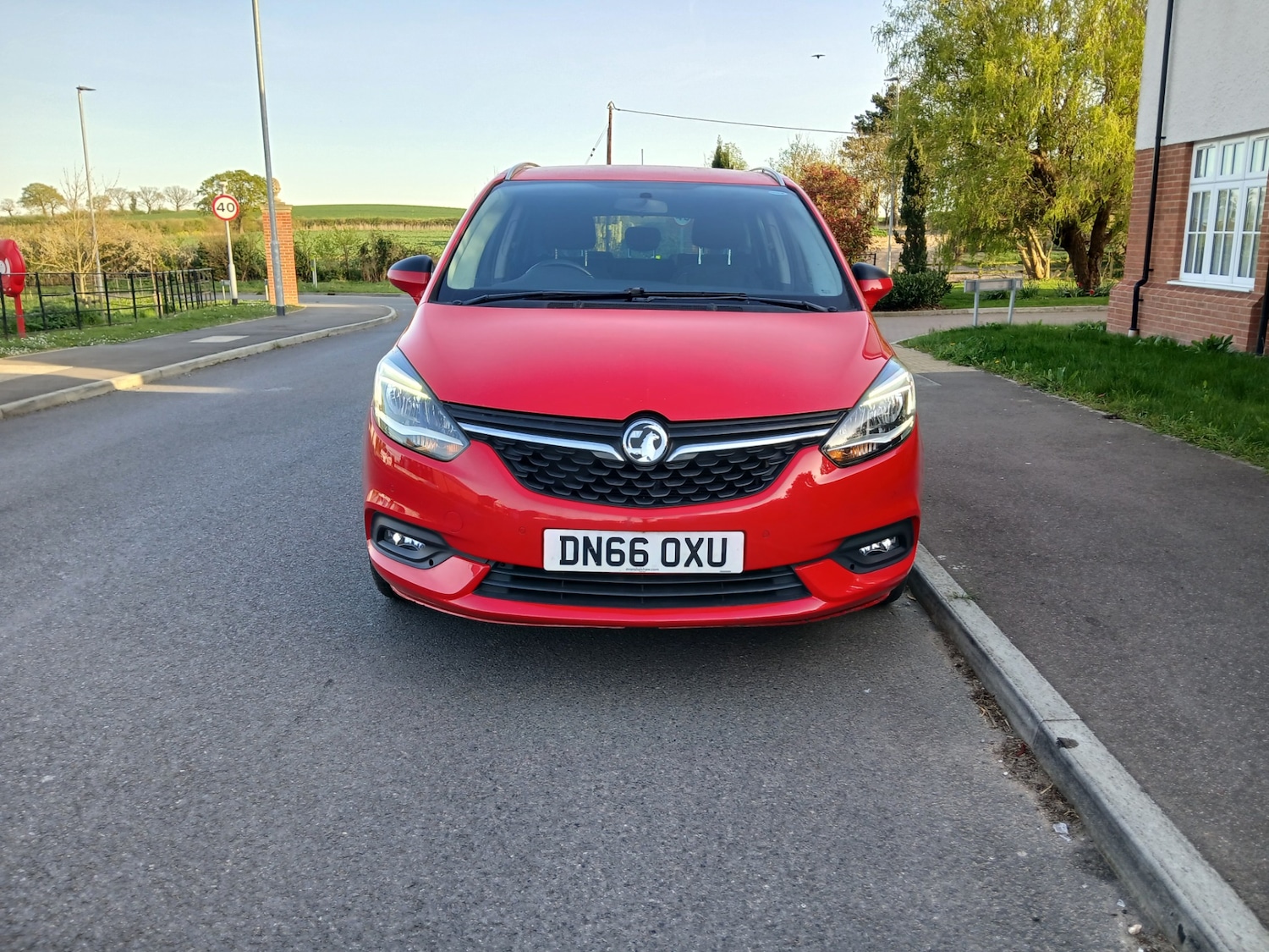 Used Vauxhall Zafira 2016 for sale - 78155599: Photo 2