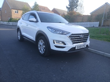 Hyundai TUCSON feature image