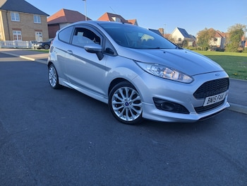 Used Ford Fiesta 2015 for sale - 78112373: Photo