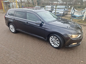 Used Volkswagen Passat 2016 for sale - 79071199: Photo