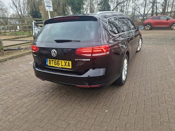 Used Volkswagen Passat 2016 for sale - 79071199: Photo