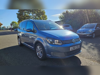 Used Volkswagen Touran 2011 for sale - 76245043: Photo