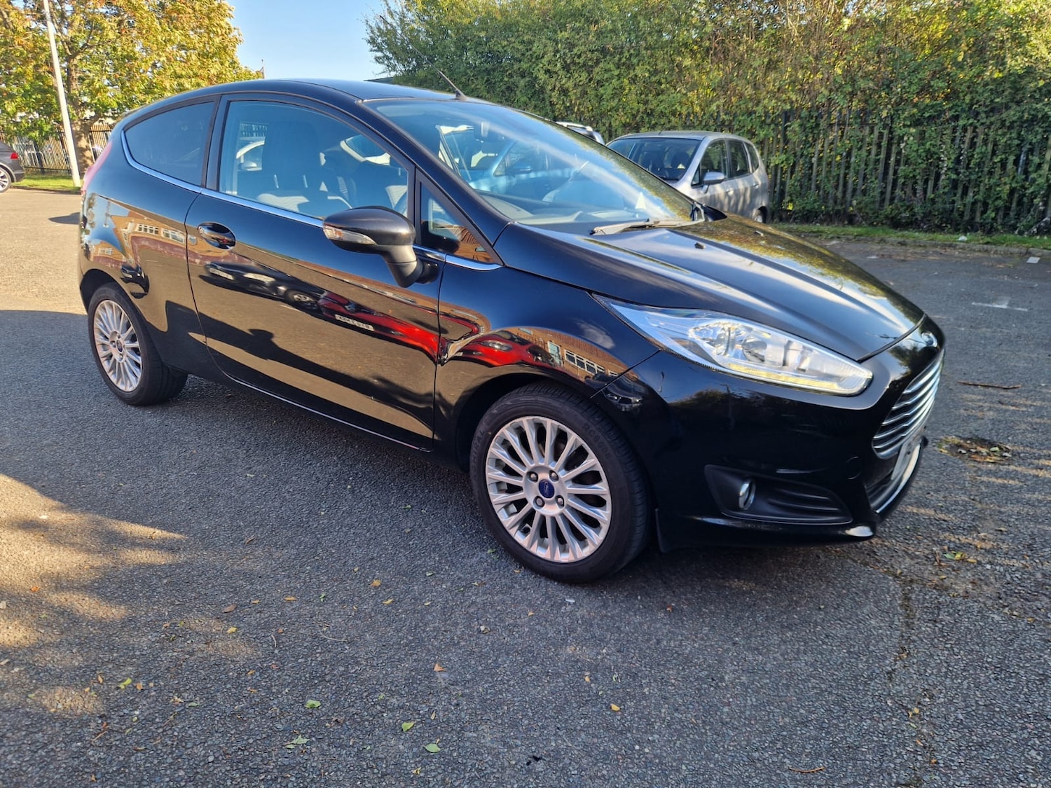 Used Ford Fiesta 2013 for sale - 76273203: Photo 2