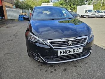 Used Peugeot 308 2016 for sale - 79691868: Photo