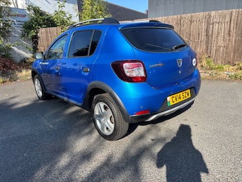 Used Dacia Sandero Stepway 2014 for sale - 79812309: Photo