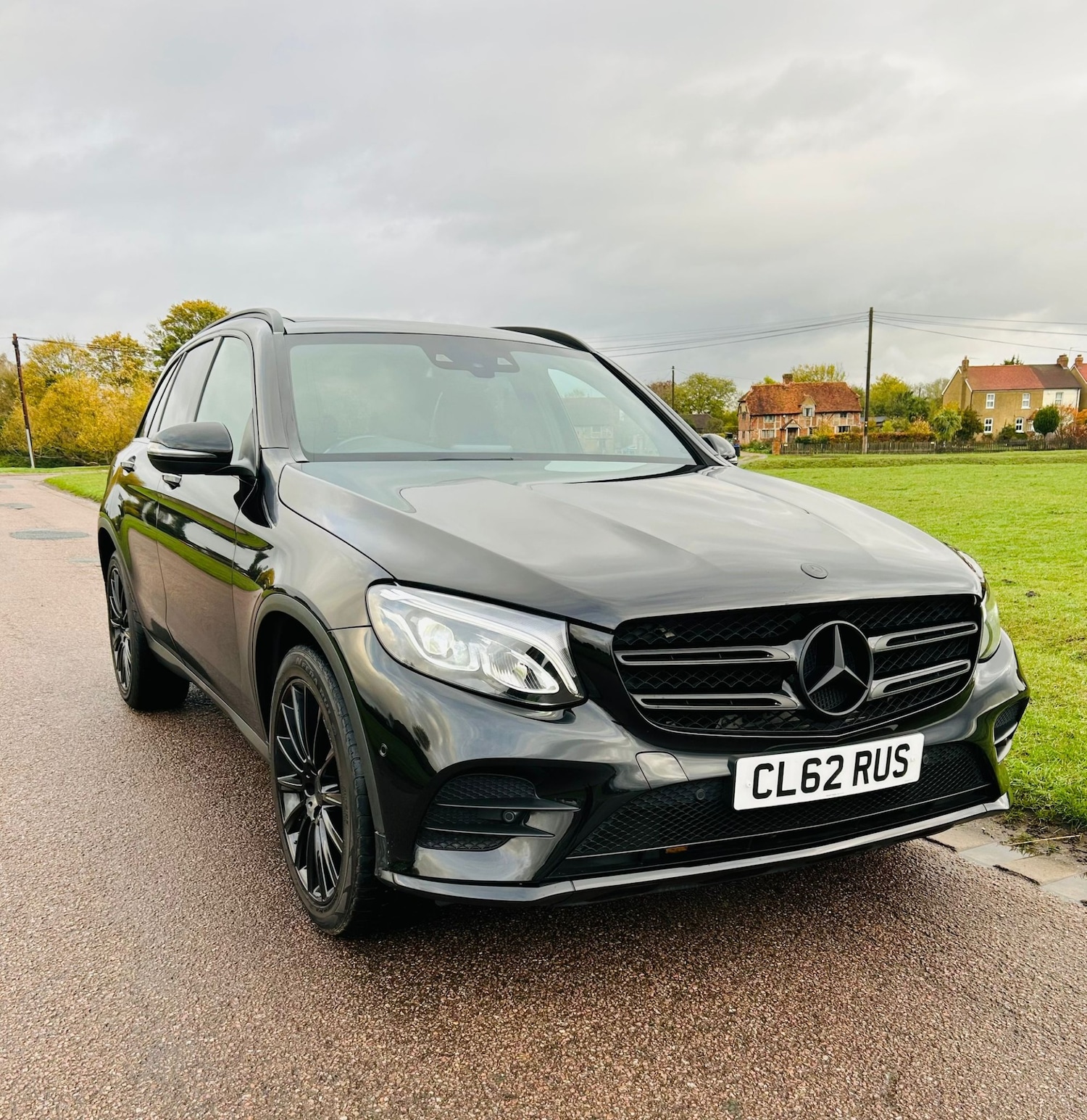 Used Mercedes-Benz GLC 2019 for sale - 76665957: Photo 1