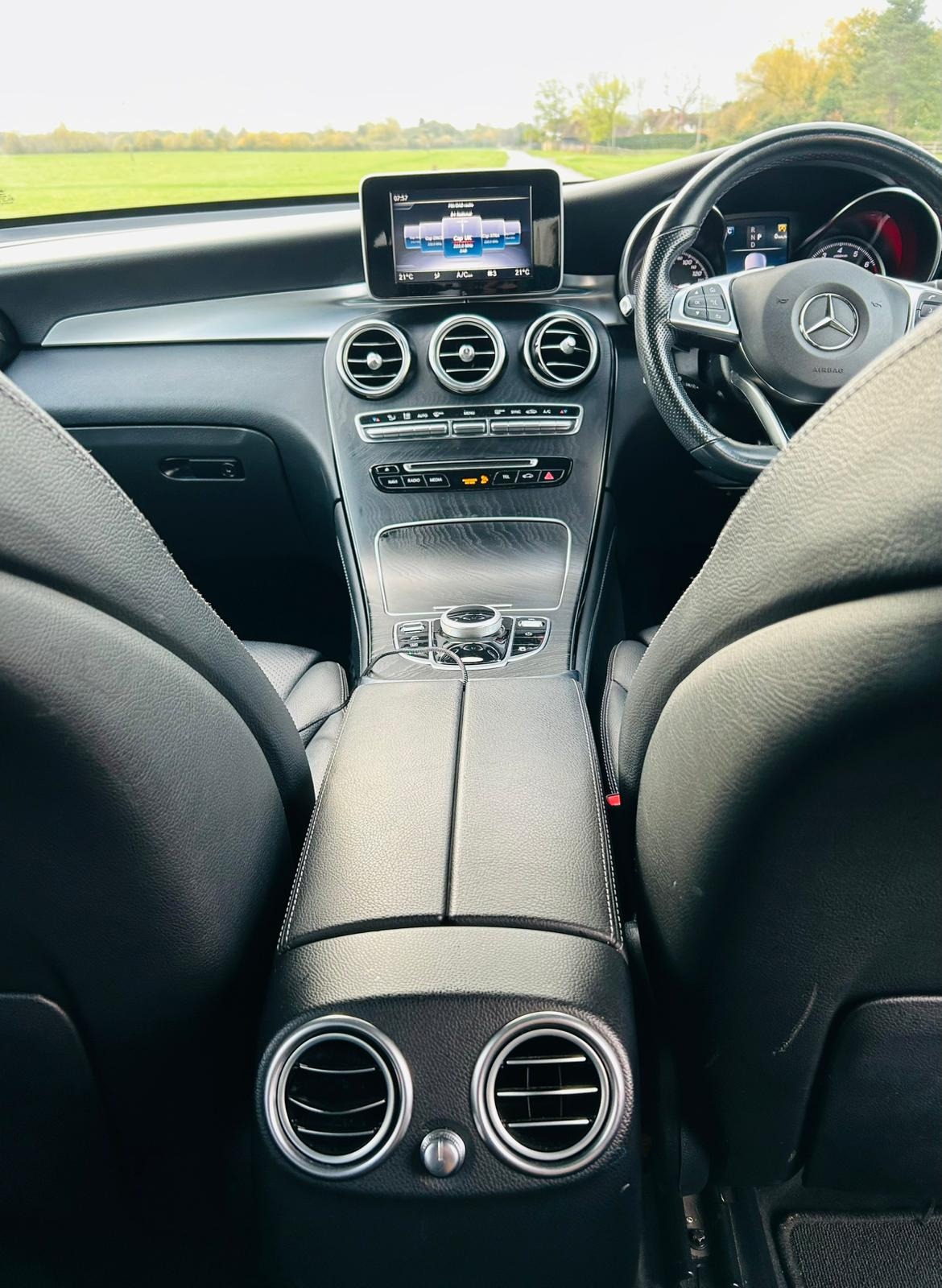 Used Mercedes-Benz GLC 2019 for sale - 76665957: Photo 13