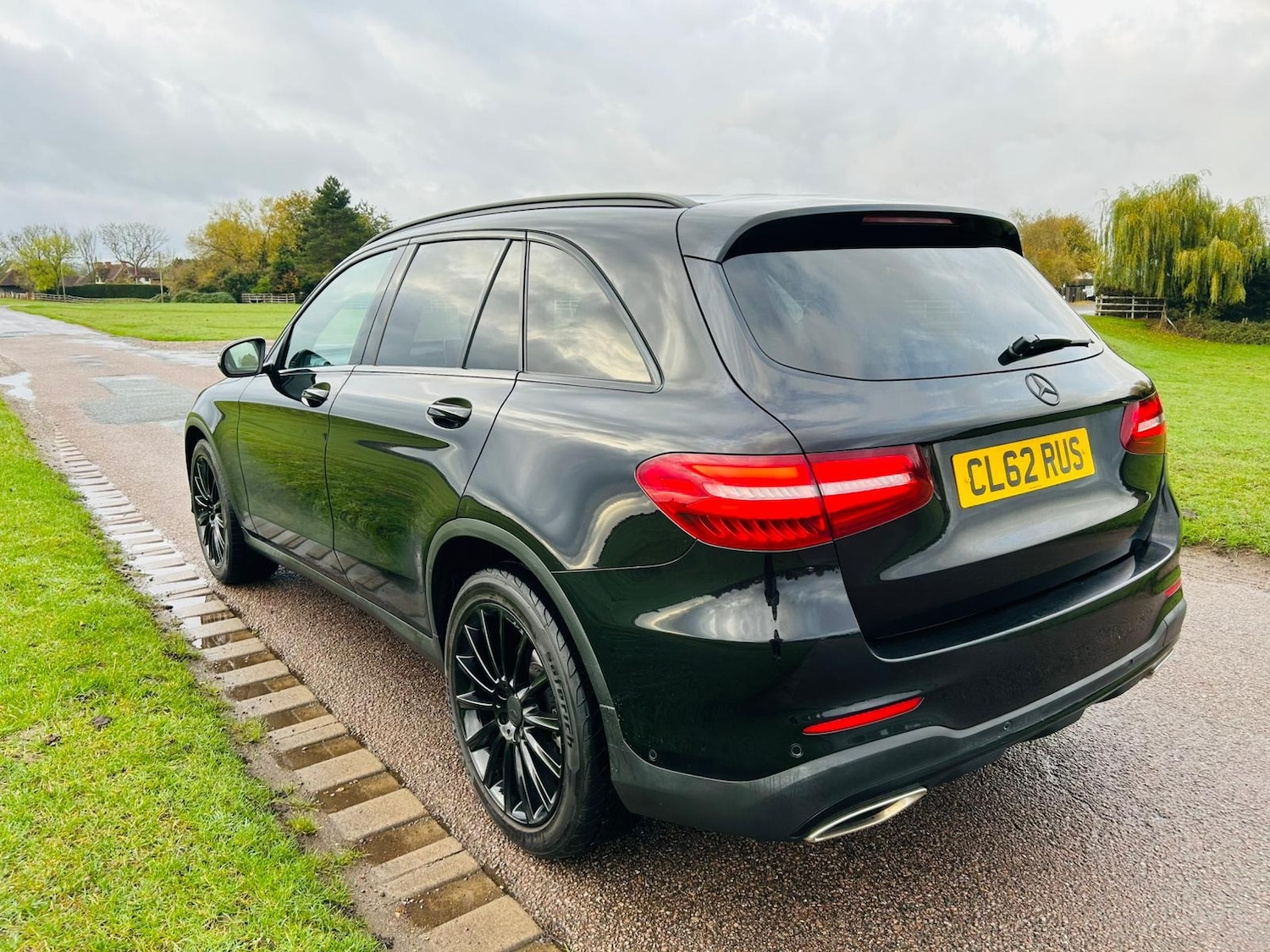 Used Mercedes-Benz GLC 2019 for sale - 76665957: Photo 3