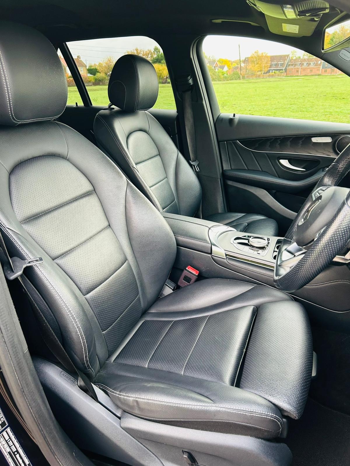 Used Mercedes-Benz GLC 2019 for sale - 76665957: Photo 9