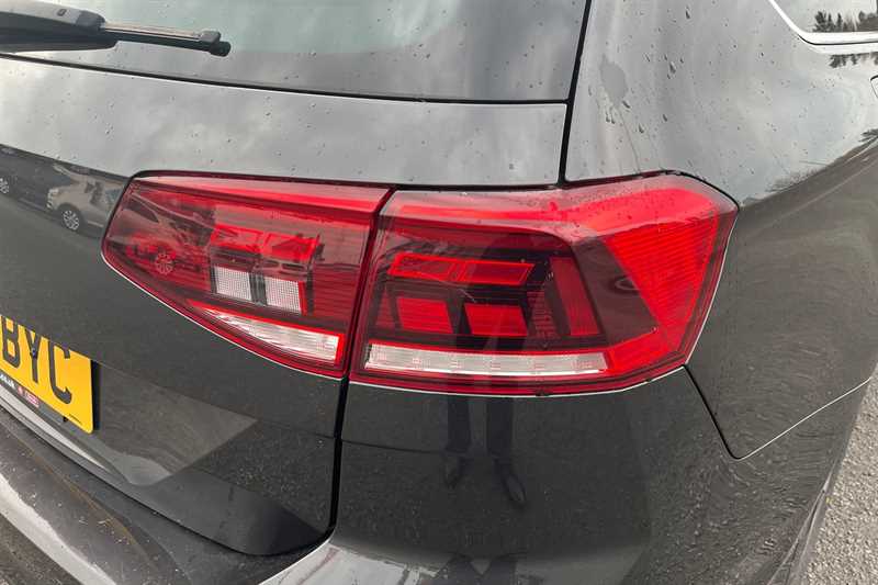 Used Volkswagen Passat 2022 for sale - 77481899: Photo 32