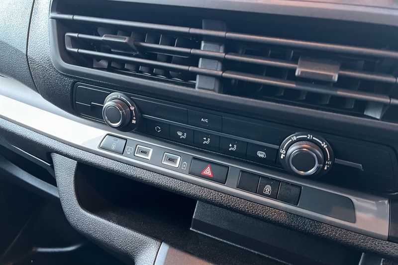 Used Vauxhall Vivaro 2025 for sale - 77944047: Photo 15