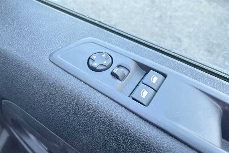 Used Vauxhall Vivaro 2025 for sale - 77944047: Photo 16