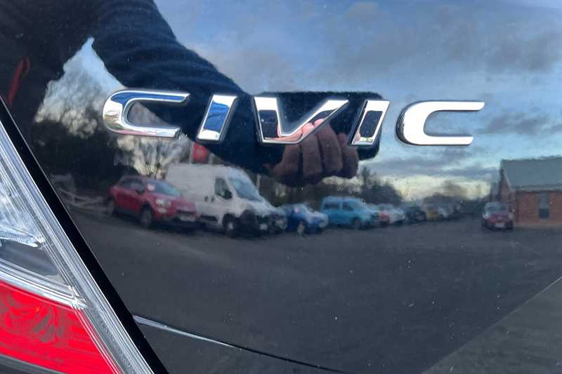 Used Honda Civic 2021 for sale - 76929710: Photo 30