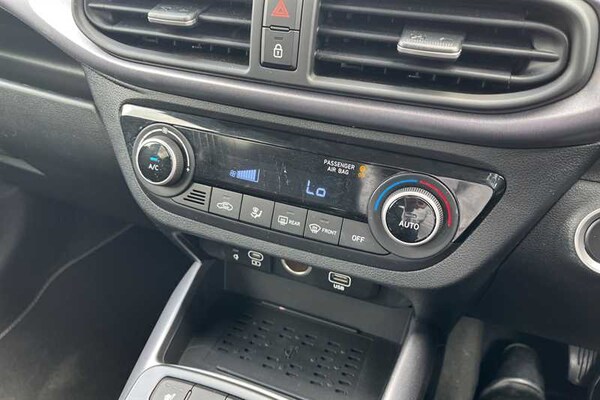 Used Hyundai i10 2024 for sale - 75648836: Photo 15