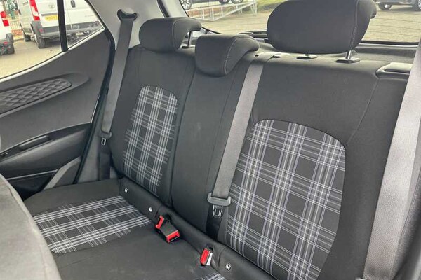 Used Hyundai i10 2024 for sale - 75648836: Photo 24