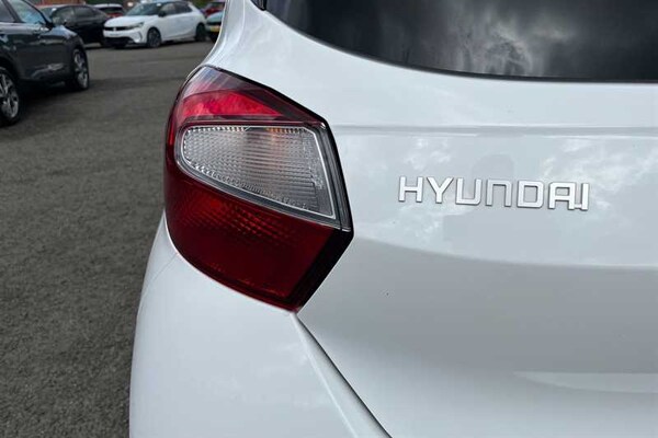 Used Hyundai i10 2024 for sale - 75648836: Photo 31