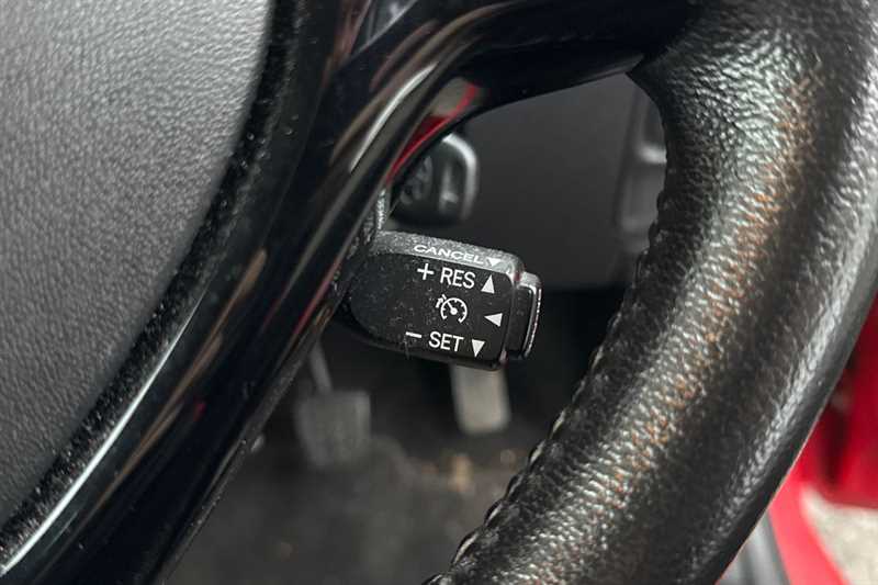 Used Toyota AYGO 2017 for sale - 77310238: Photo 2