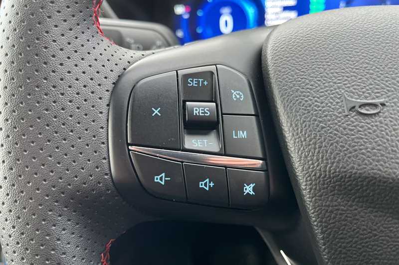 Used Ford Kuga 2024 for sale - 76930144: Photo 21