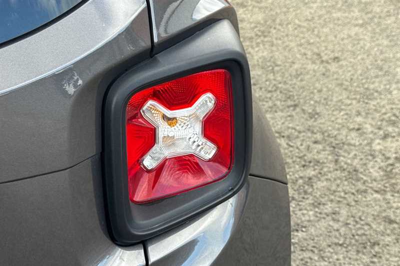 Used Jeep Renegade for sale - 78142498: Photo 32