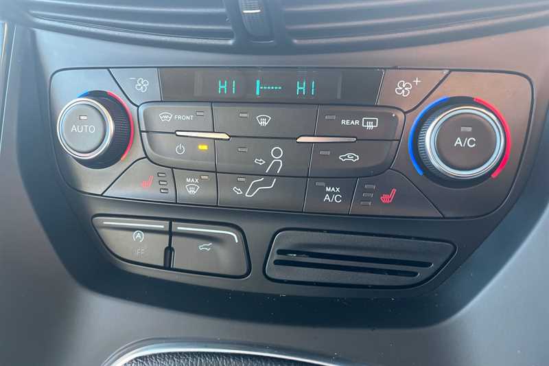 Used Ford Kuga 2018 for sale - 77031749: Photo 15