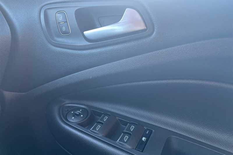 Used Ford Kuga 2018 for sale - 77031749: Photo 16