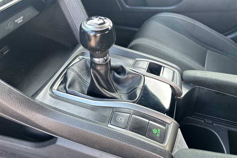 Used Honda Civic 2017 for sale - 78216654: Photo 39