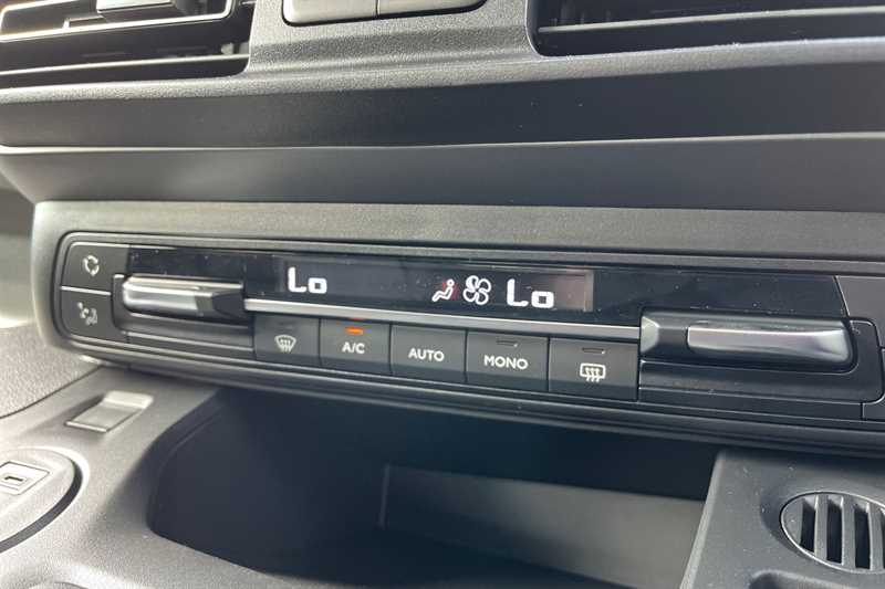 Used Vauxhall Combo Life 2024 for sale - 77430933: Photo 15