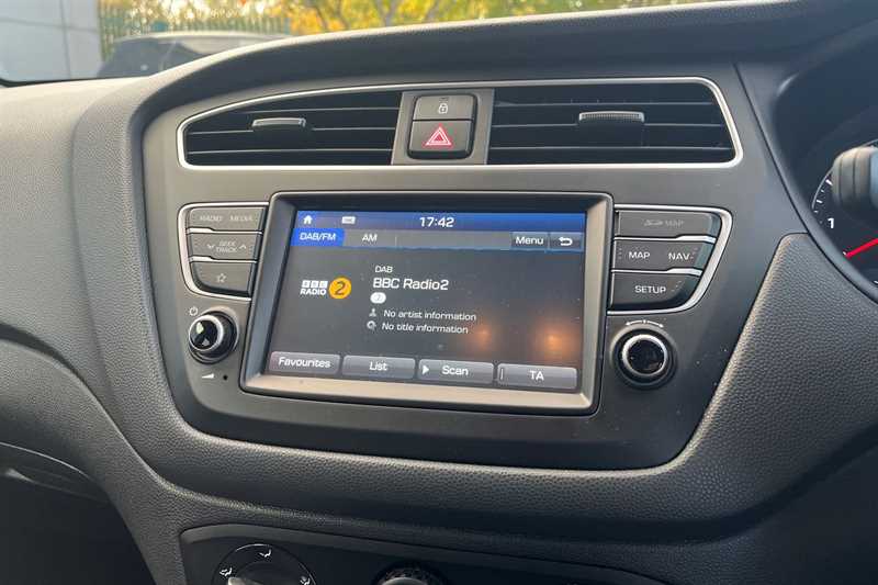 Used Hyundai i20 2019 for sale - 76443233: Photo 17