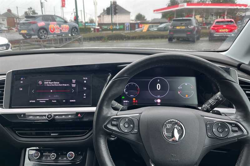 Used Vauxhall Grandland 2023 for sale - 77402597: Photo 2