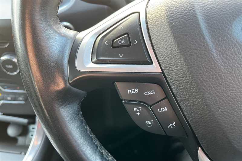 Used Ford Galaxy 2022 for sale - 76944340: Photo 21