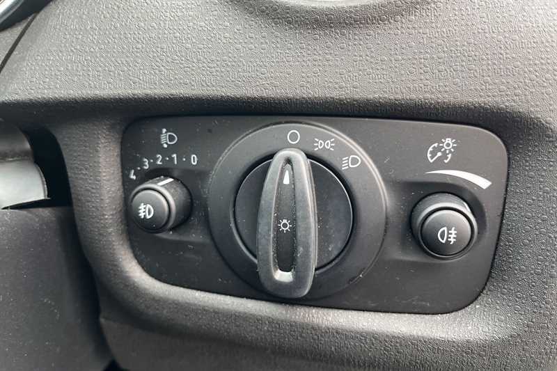 Used Ford Fiesta 2017 for sale - 77018572: Photo 39