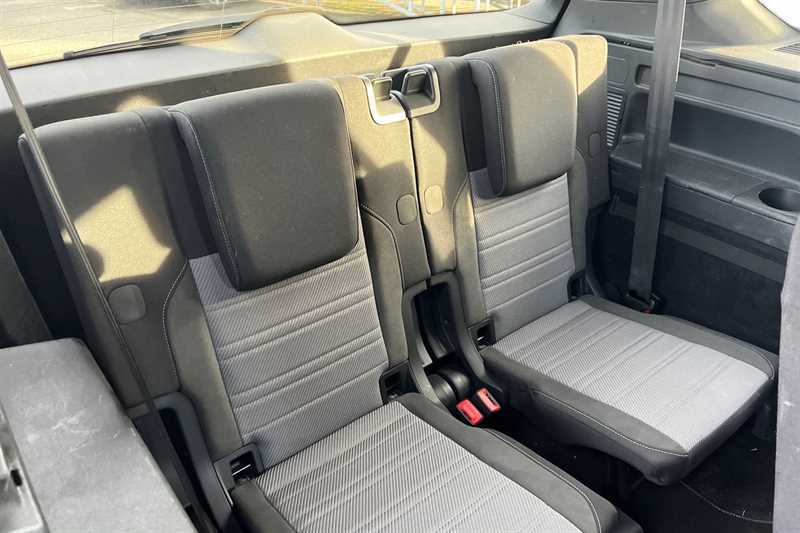 Used Volkswagen Touran 2020 for sale - 76373612: Photo 5