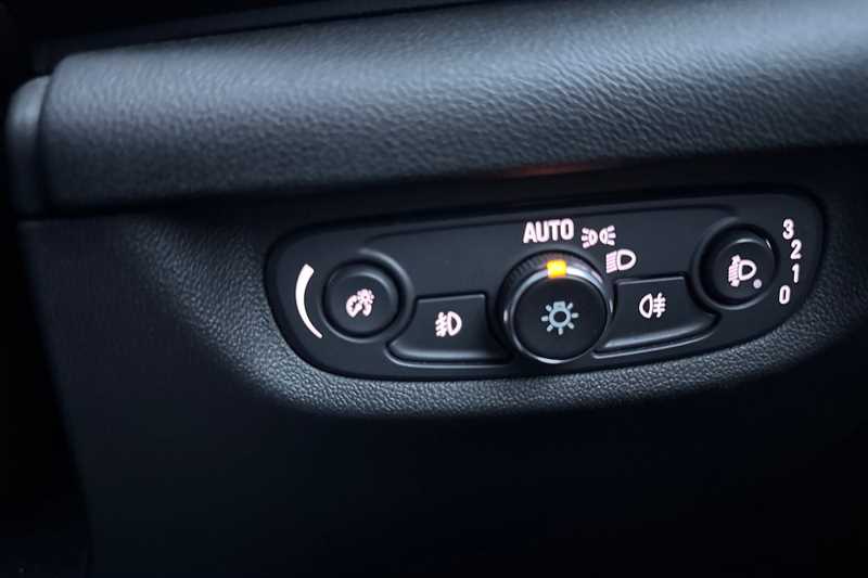 Used Vauxhall Insignia 2019 for sale - 78130510: Photo 39