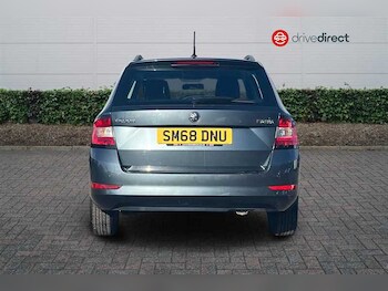 Used Skoda Fabia 2018 for sale - 75772497: Photo