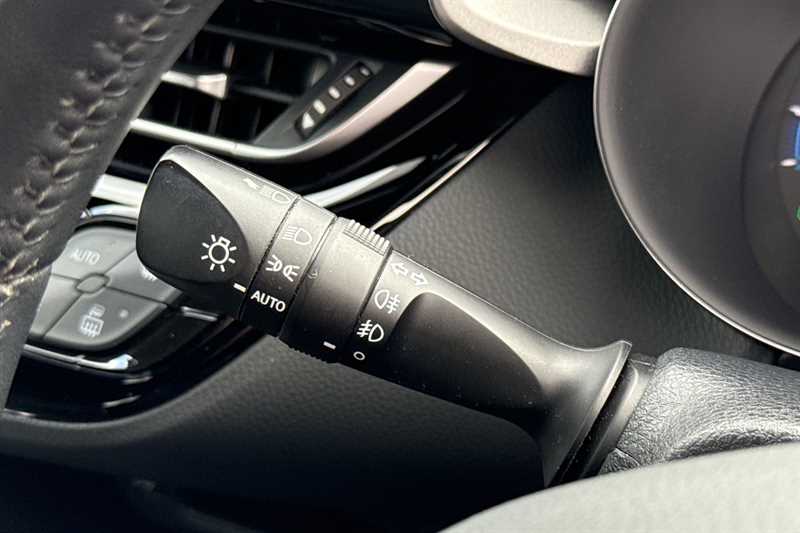 Used Toyota C-HR 2021 for sale - 78175382: Photo 39